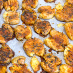 recept voor gebakken smashed potatoes uit de oven - krokante geprakte krieltjes maken