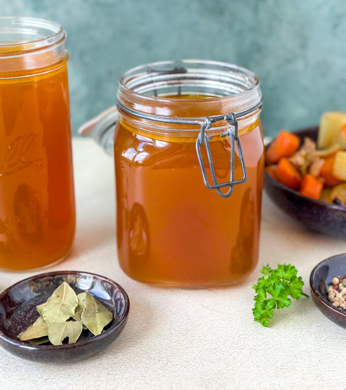 recept zelf groentebouillon maken © bettyskitchen.nl