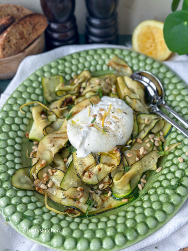 recept gegrilde courgette met burrata © bettyskitchen.nl