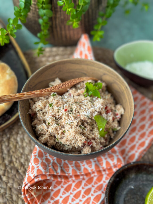  recept pita met mas uini tonijn kokos salade vis op brood © bettyskitchen.nl