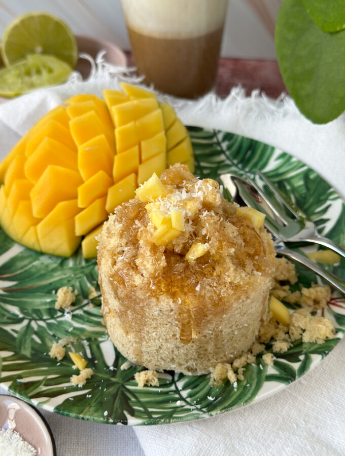 recept tropical mugcake met kokos en mango © bettyskitchen.nl