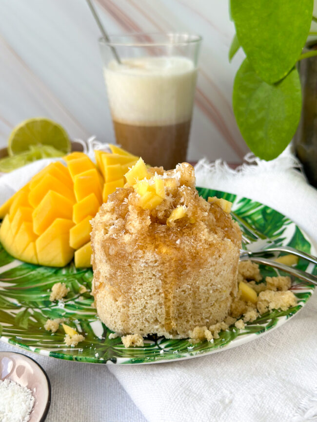 recept tropical mugcake met kokos en mango © bettyskitchen.nl