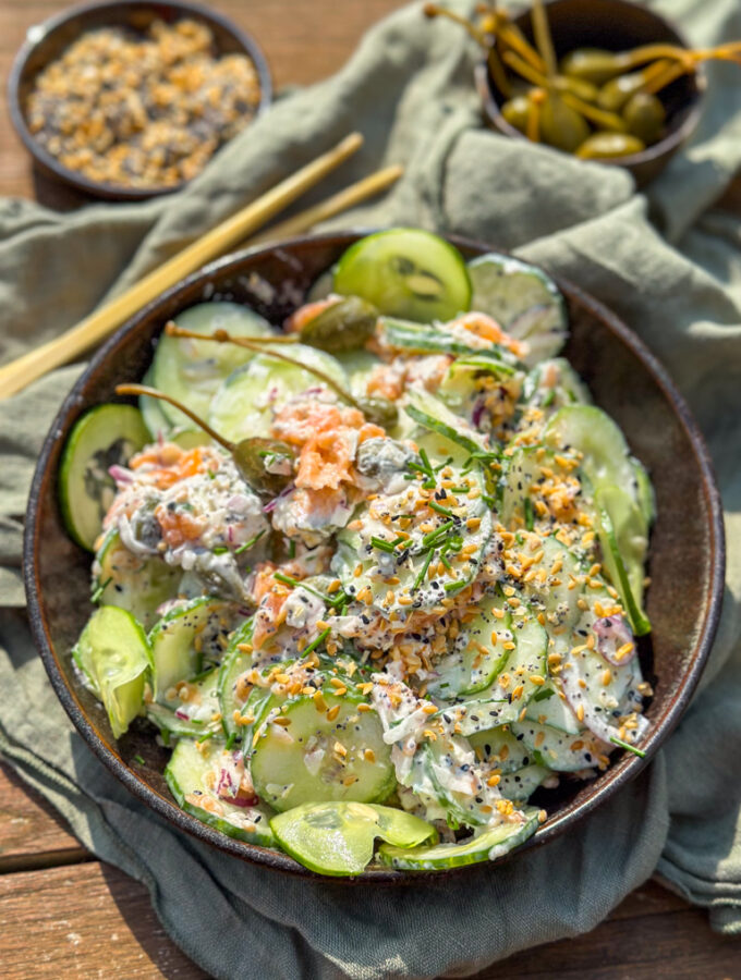 recept viral komkommer salade met gerookte zalm en roomkaas © bettyskitchen.nl