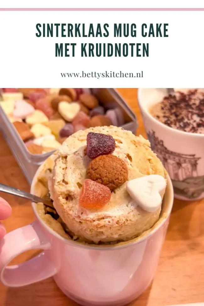 8 Sinterklaas recepten - Sinterklaas mug cake met kruidnoten