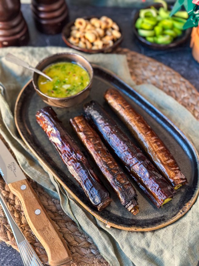 zwart geblakerde prei uit de oven © bettyskitchen.nl