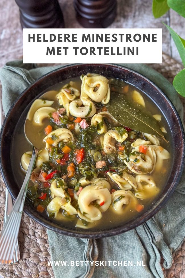 recept heldere minestroe met tortellini en spek blokjes © bettyskitchen.nl