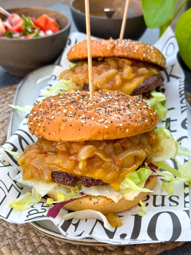 recept burgers met chili uien jam © bettyskitchen.nl