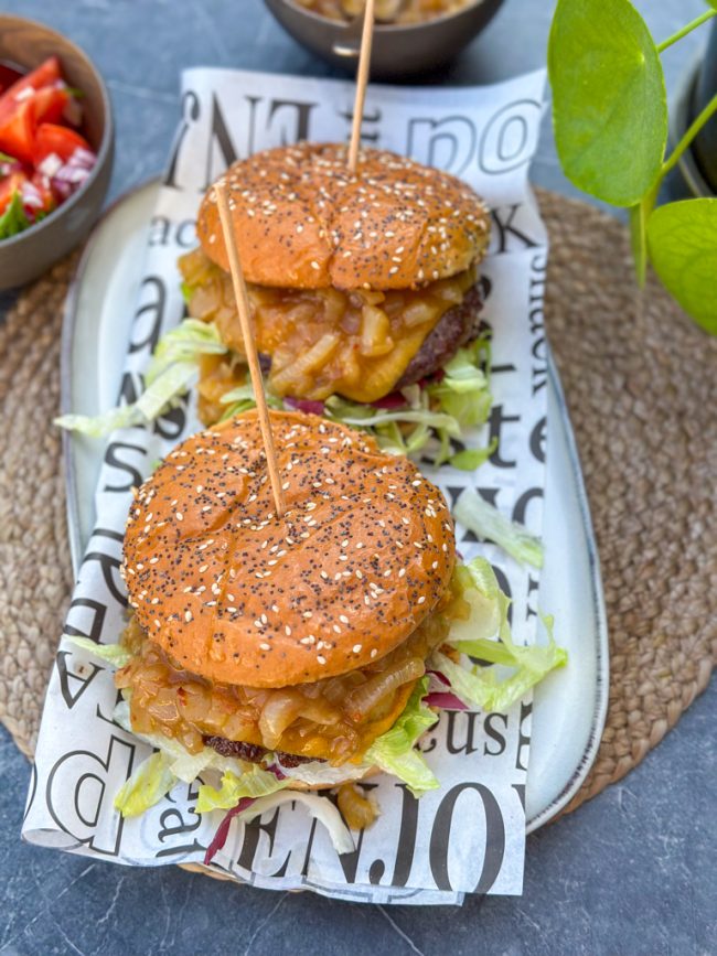 recept burgers met chili uien jam © bettyskitchen.nl