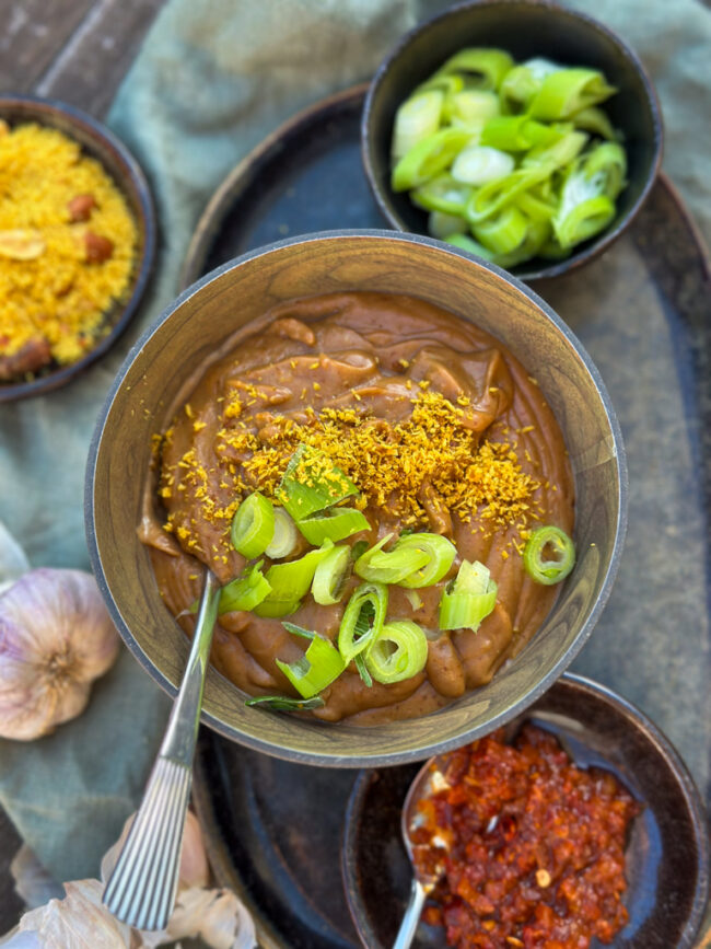 zelf pindasaus maken © bettyskitchen.nl